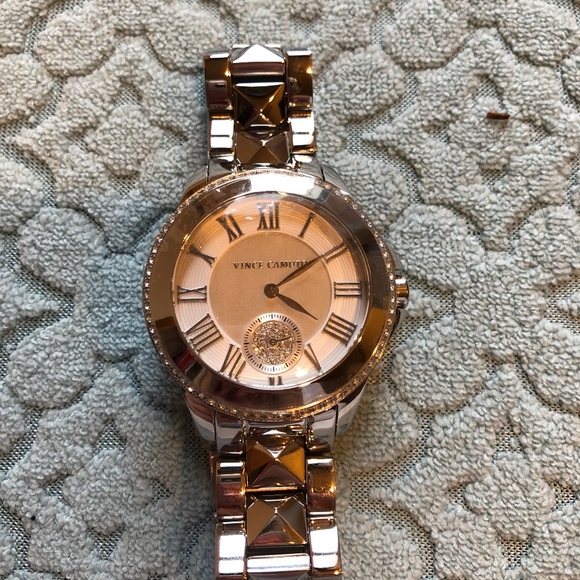 VINCE CAMUTO PYRAMID BRACELET WATCH- SILVER - Picture 2 of 4